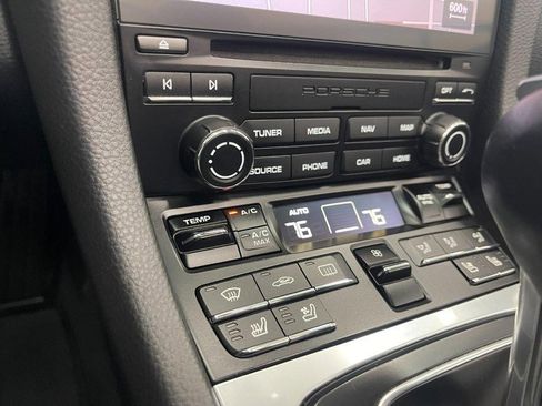 Used 2017 Porsche 718 Boxster image 31