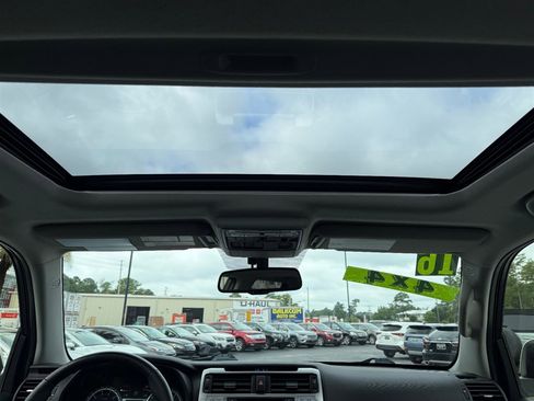 Used 2016 Toyota 4Runner 4WD image 10