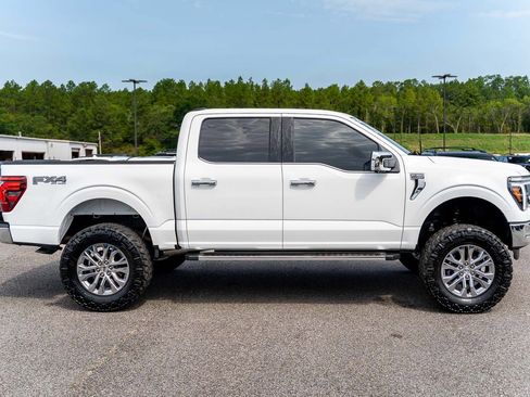 Used 2025 Ford F150 Lariat w/ Equipment Group 501A Mid AWD/4WD image 8