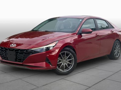 Used 2023 Hyundai Elantra SEL w/ Convenience Package FWD image 1