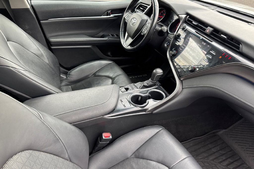Used 2019 Toyota Camry XSE FWD image 20