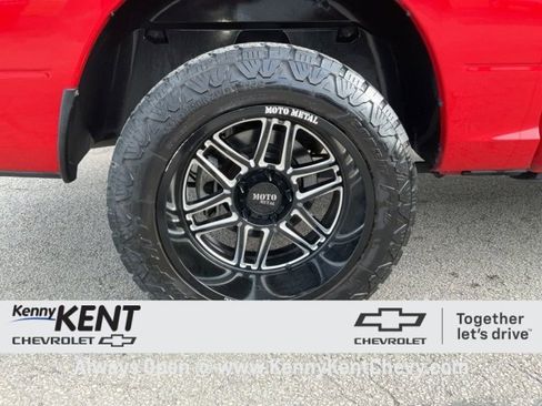 Used 2017 RAM 1500 Big Horn image 11