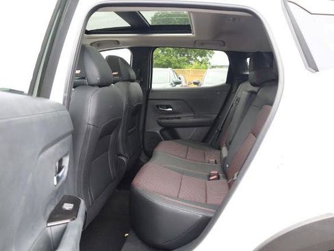 New 2026 Nissan Kicks SR FWD image 24