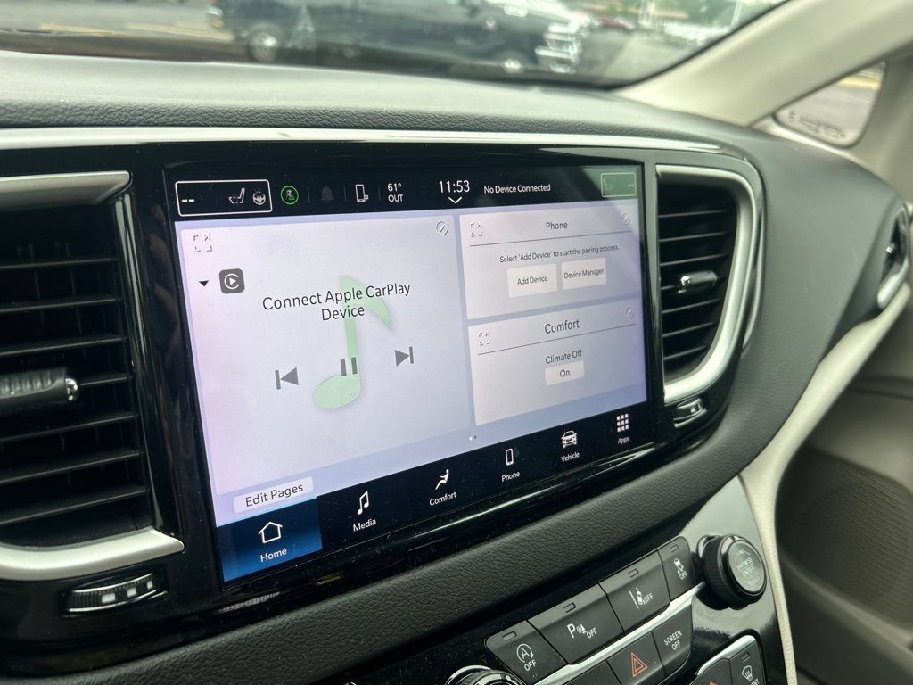 Used 2024 Chrysler Pacifica Touring-L FWD image 14