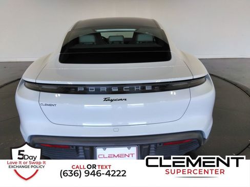 Used 2022 Porsche Taycan image 6