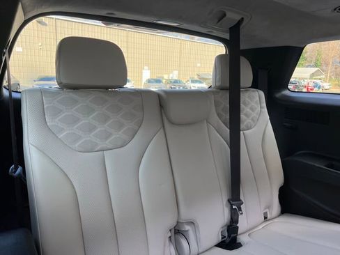 Used 2020 Hyundai Palisade Limited image 30
