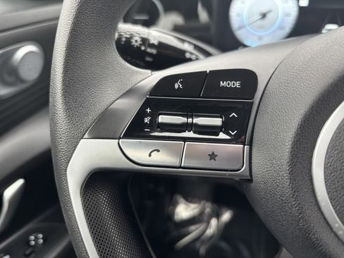 Used 2024 Hyundai Elantra SEL image 14