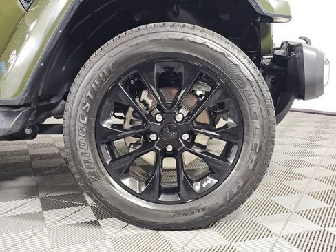 Used 2021 Jeep Wrangler Unlimited Sahara w/ Safety Group image 9