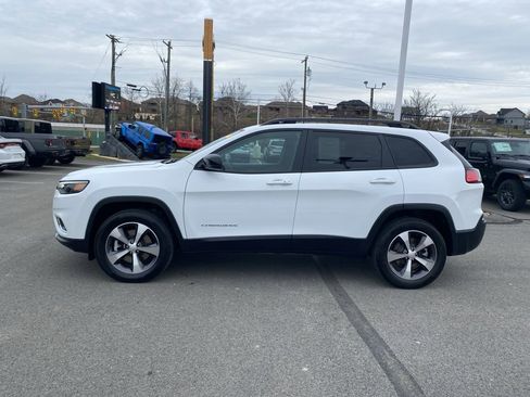 Certified 2022 Jeep Cherokee Limited image 6