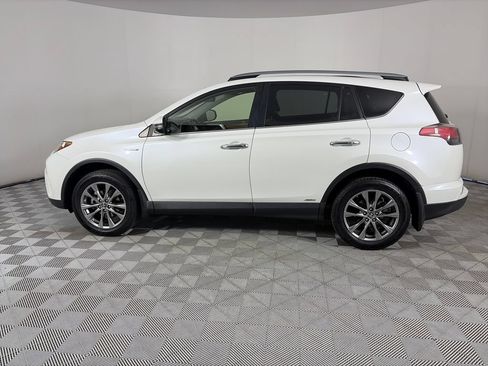 Used 2017 Toyota RAV4 Limited w/ Advanced Technology Package AWD/4WD image 4