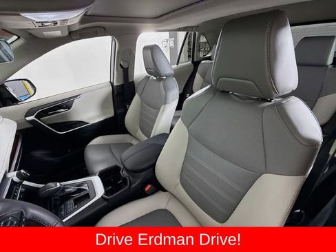 Used 2024 Toyota RAV4 Limited FWD image 5