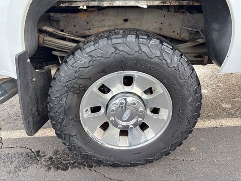 Used 2009 Ford F350 Lariat image 10