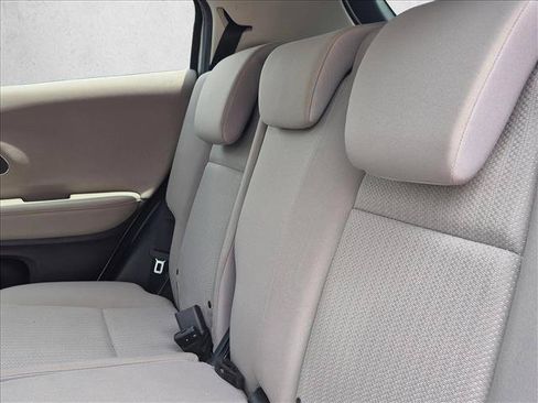 Used 2017 Honda HR-V EX image 17