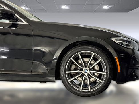 Used 2020 BMW 330i Sedan w/ Convenience Package RWD image 34
