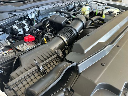 New 2026 Ford F250 XL w/ XL Chrome Package image 15