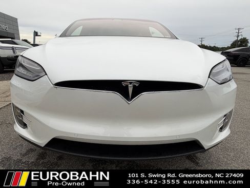 Used 2020 Tesla Model X Long Range AWD/4WD image 8