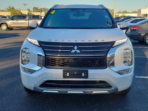 Used 2024 Mitsubishi Outlander SEL image 8