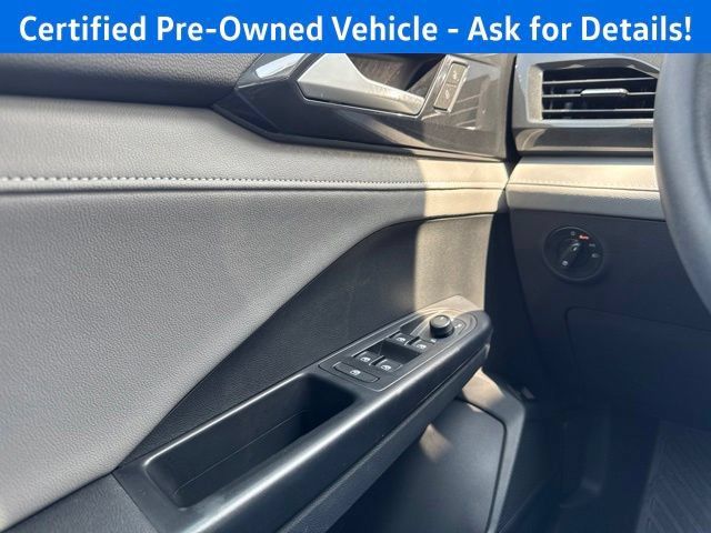 Certified 2023 Volkswagen Taos SEL AWD/4WD image 21