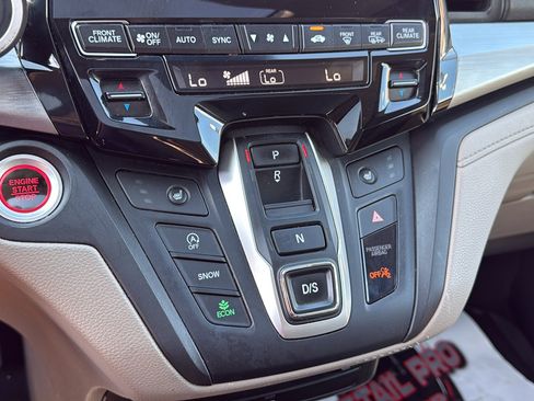 Used 2018 Honda Odyssey Touring image 22