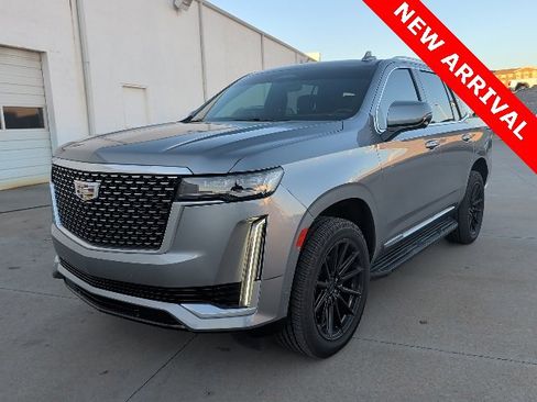 Used 2022 Cadillac Escalade Premium Luxury w/ LPO, Floor Liner Package image 7