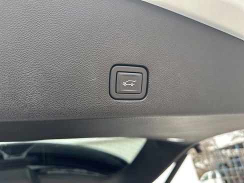 Used 2024 Cadillac XT6 Premium Luxury w/ Platinum Package image 57