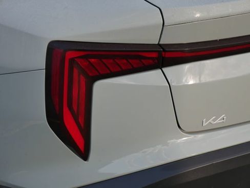 Used 2025 Kia K4 EX FWD image 13