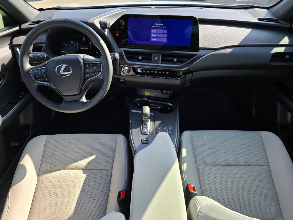 Used 2025 Lexus UX 300h AWD w/ Accessory Package (Z1) image 18