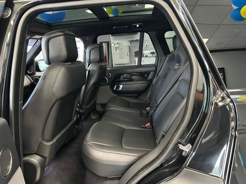 Used 2018 Land Rover Range Rover HSE image 24