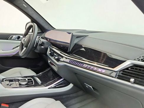 Used 2026 BMW X7 xDrive40i image 21