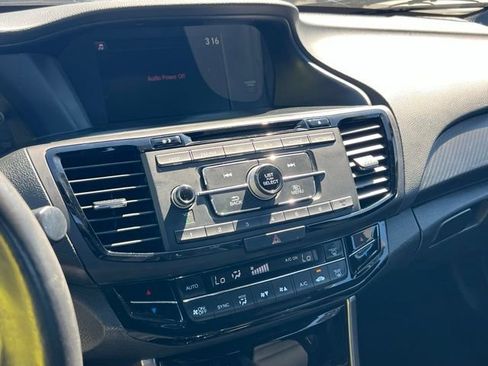 Used 2016 Honda Accord Sport image 18