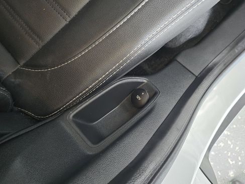 Used 2022 Ford EcoSport Titanium image 19