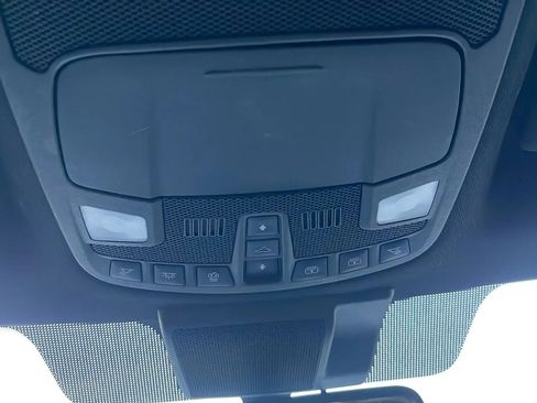 Used 2019 Ford F150 Lariat image 33