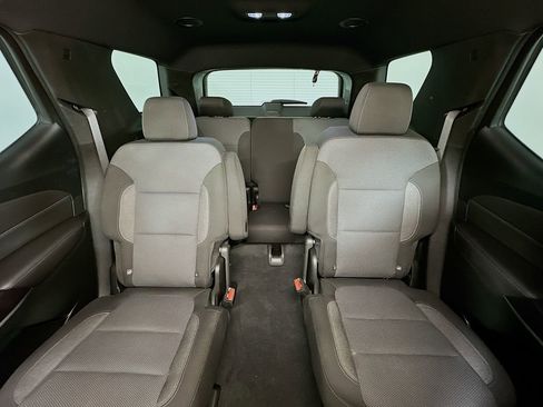 Used 2022 Chevrolet Traverse LT w/ LPO, Cargo Package FWD image 13