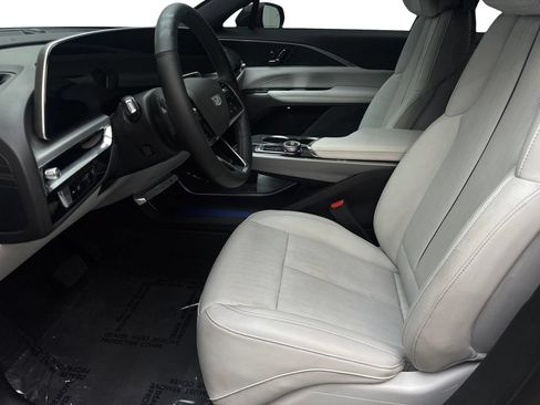 Used 2024 Cadillac Lyriq Luxury RWD image 27