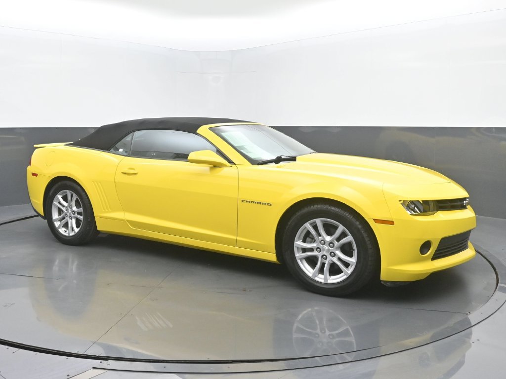 Used 2015 Chevrolet Camaro LT RWD image 8