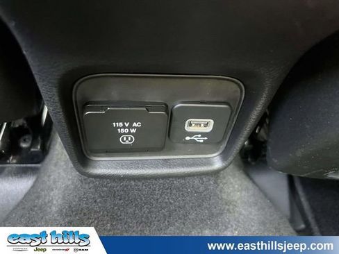 Certified 2019 Jeep Compass Limited AWD/4WD image 16
