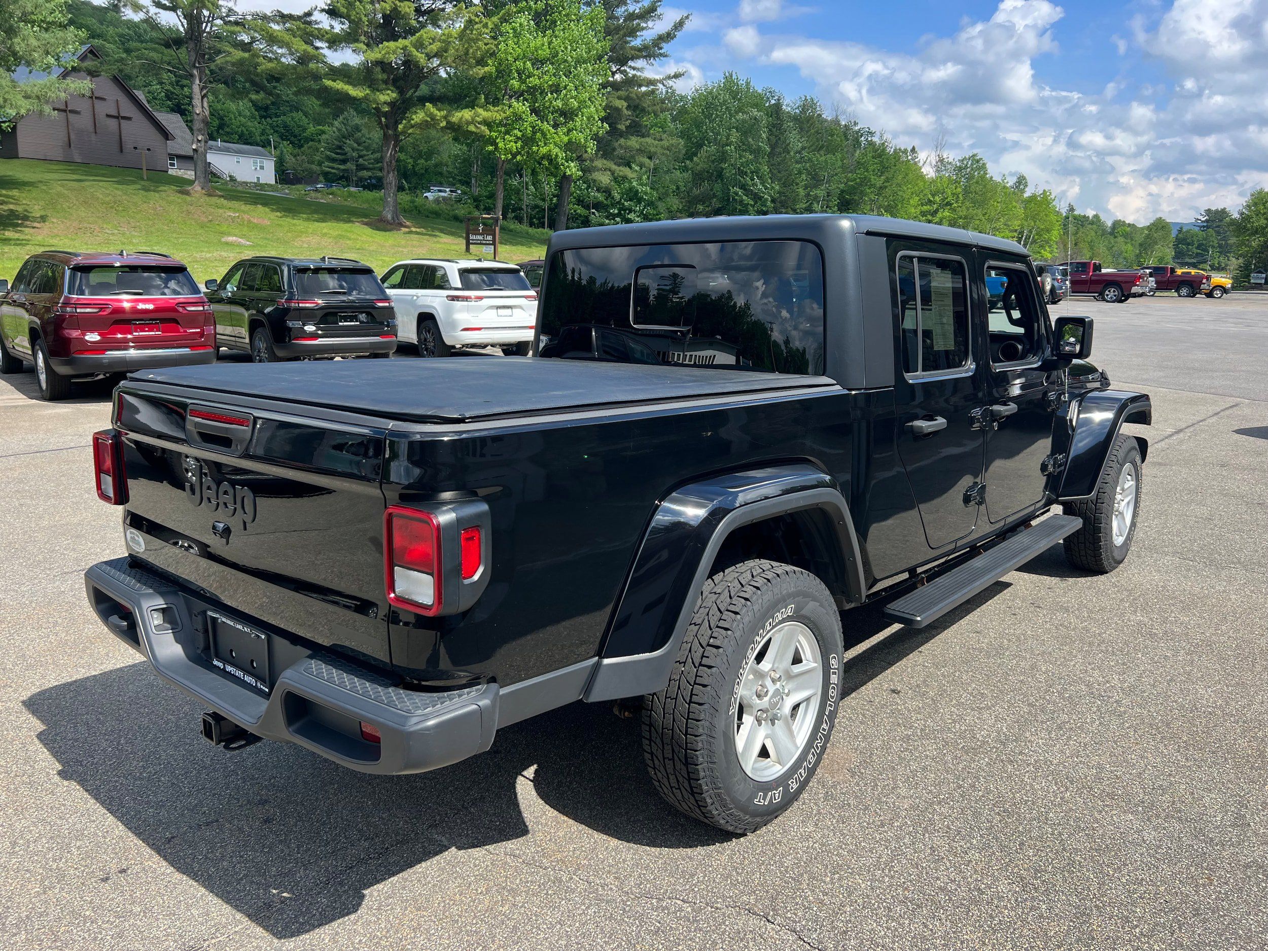 Used 2021 Jeep Gladiator Sport AWD/4WD image 5