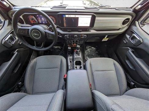 New 2025 Jeep Gladiator Willys image 3