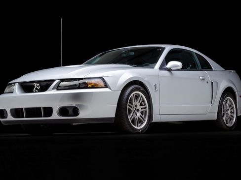 Used 2003 Ford Mustang Cobra RWD image 12