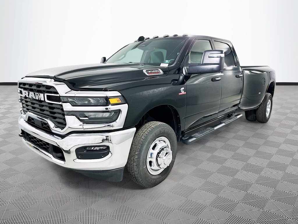 New 2026 RAM 3500 Tradesman AWD/4WD image 23