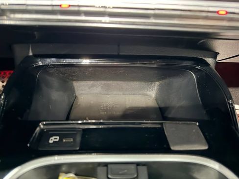 Used 2022 Mercedes-Benz CLA 35 AMG 4MATIC image 31