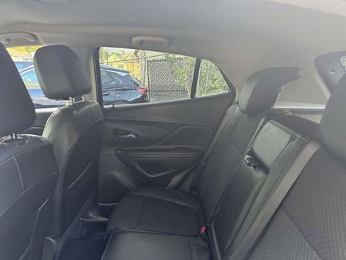 Used 2022 Buick Encore Preferred w/ Safety Package image 13