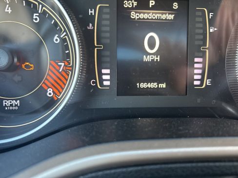 Used 2014 Jeep Cherokee Latitude w/ Comfort/Convenience Group image 8