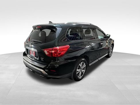 Used 2019 Nissan Pathfinder SL AWD/4WD image 12