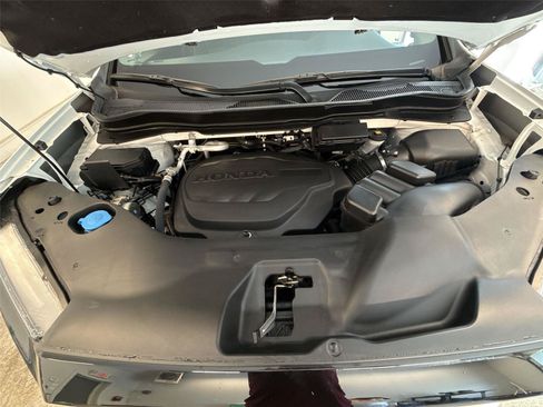 Used 2023 Honda Ridgeline Sport image 17