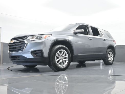 Used 2021 Chevrolet Traverse LS image 50