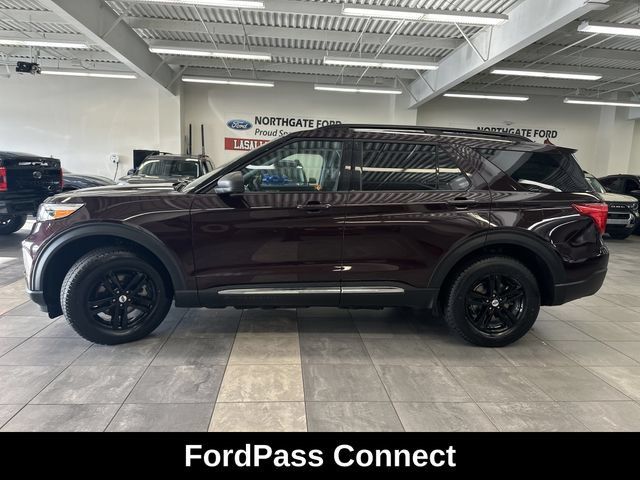 Used 2023 Ford Explorer XLT w/ Equipment Group 202A AWD/4WD image 16