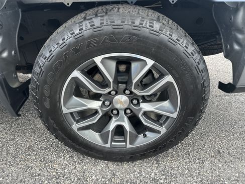 Certified 2023 Chevrolet Silverado 1500 LT AWD/4WD image 6