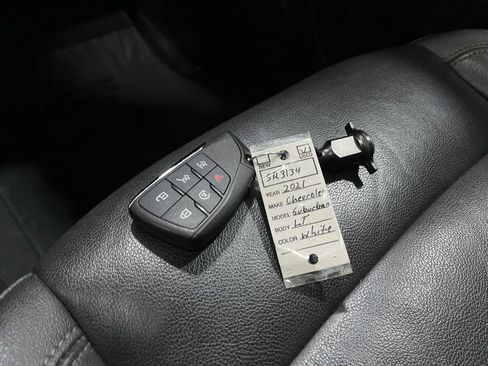 Used 2021 Chevrolet Suburban LT image 39