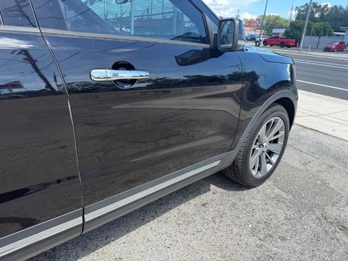 Used 2018 Ford Explorer Limited FWD image 4